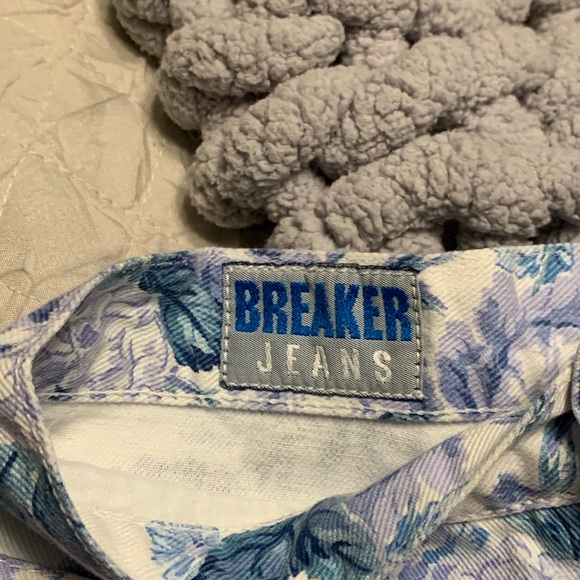 Vintage Breaker Jeans Floral shorts - Picture 3 of 5